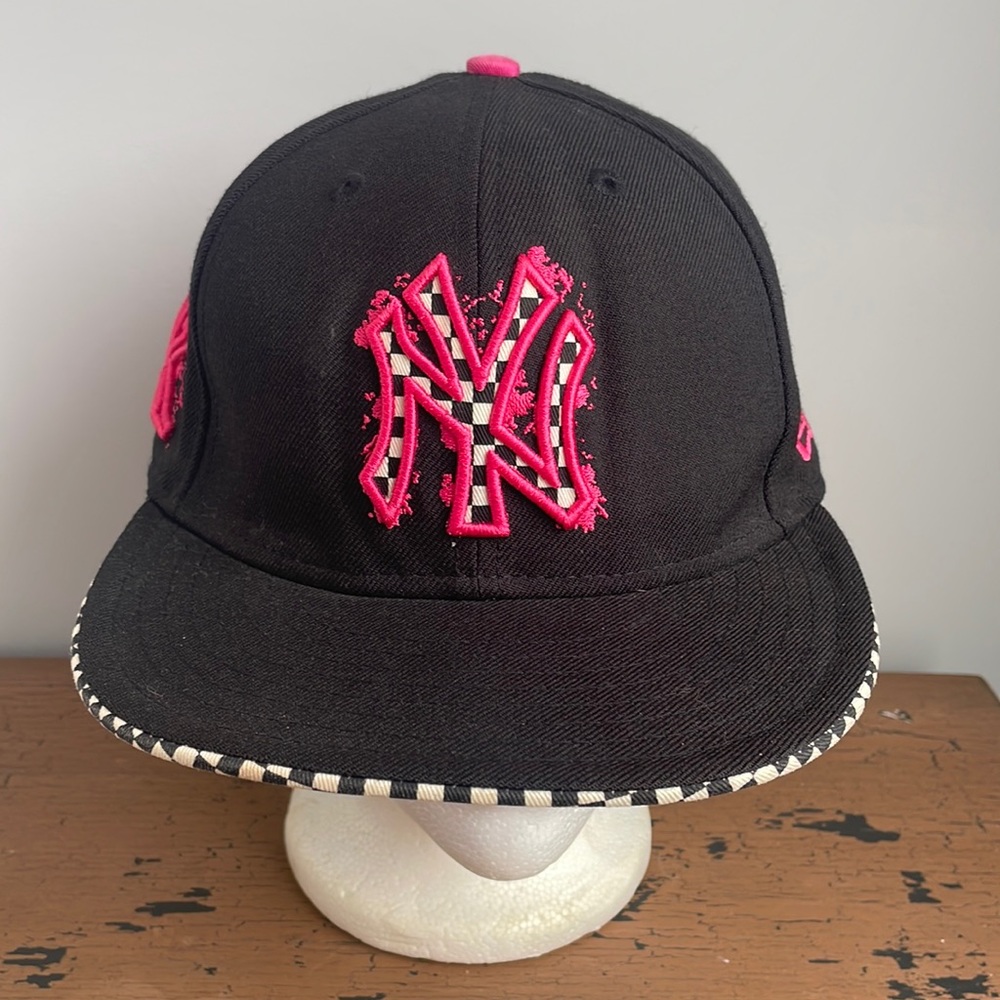 🔥5/$20🔥New York Yankees New Era 59Fifty Hat Black Pink Size 7 1/4